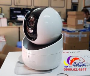 Camera IP DS-2CV2Q21FD-IW 2MP WIFI XOAY 4 CHIỀU